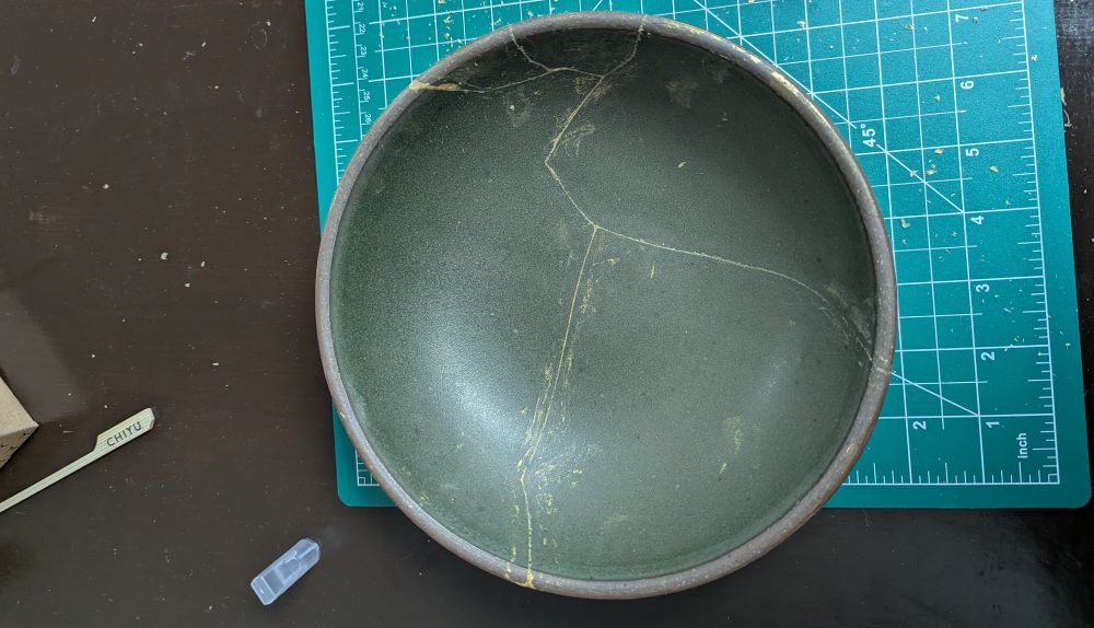 The bowl, cleaned up with the chisel