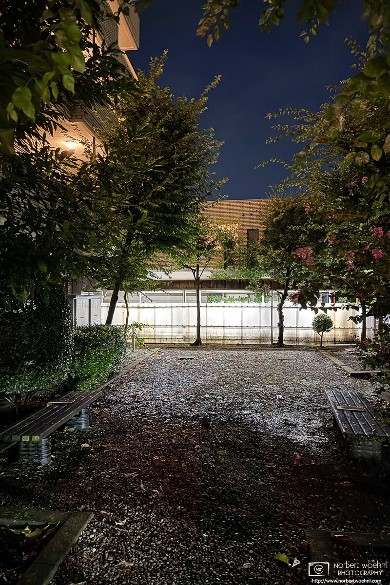 Night photo taken in a quiet residential backstreet of Azusawa district in Itabashi Ward, Tokyo, Japan. © 2025 Norbert Woehnl Photography.