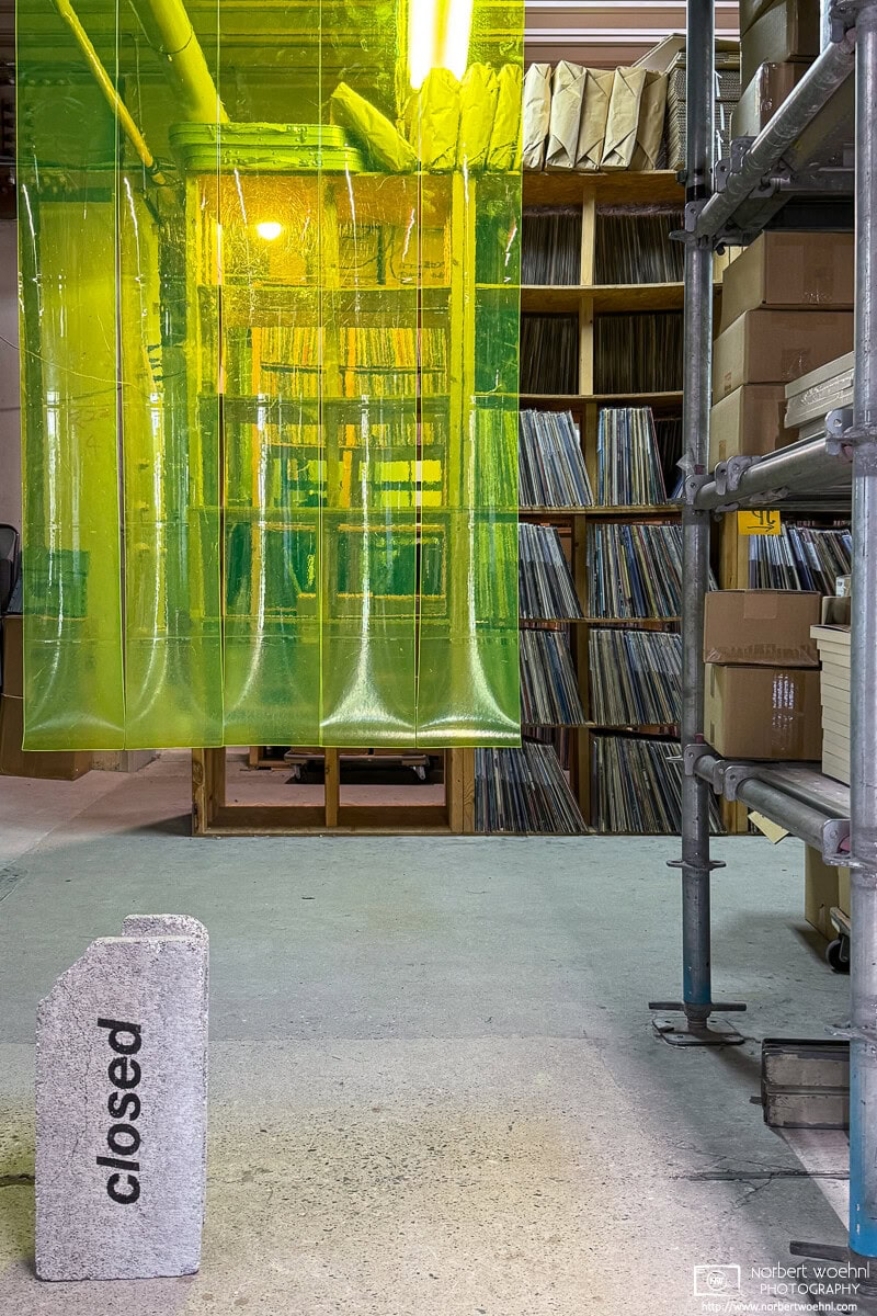 Interior photo of SKAC in Nishikameari, Tokyo. © 2025 Norbert Woehnl Photography.