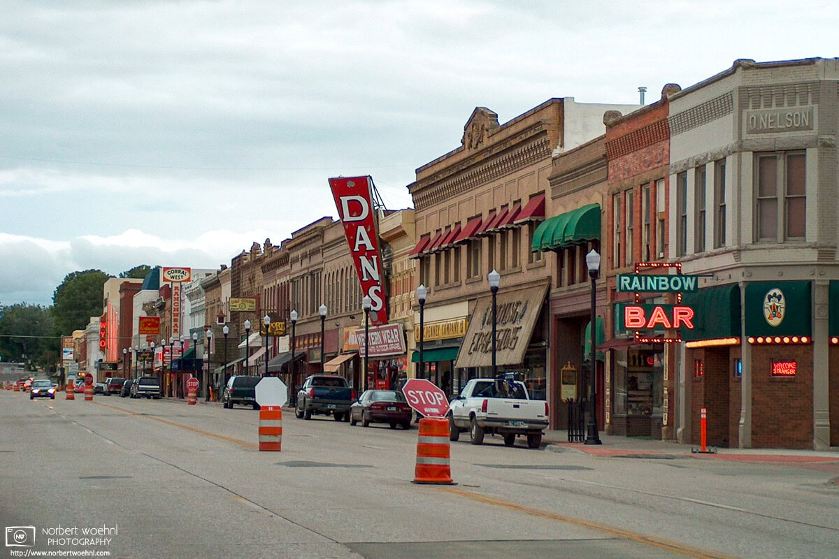 This photo taken in 2003 shows a view along Main Street in Sheridan, Wyoming, a friendly cowboy town situated at the base of Wyoming’s Big Horn Mountains. © 2003 Norbert Woehnl Photography.