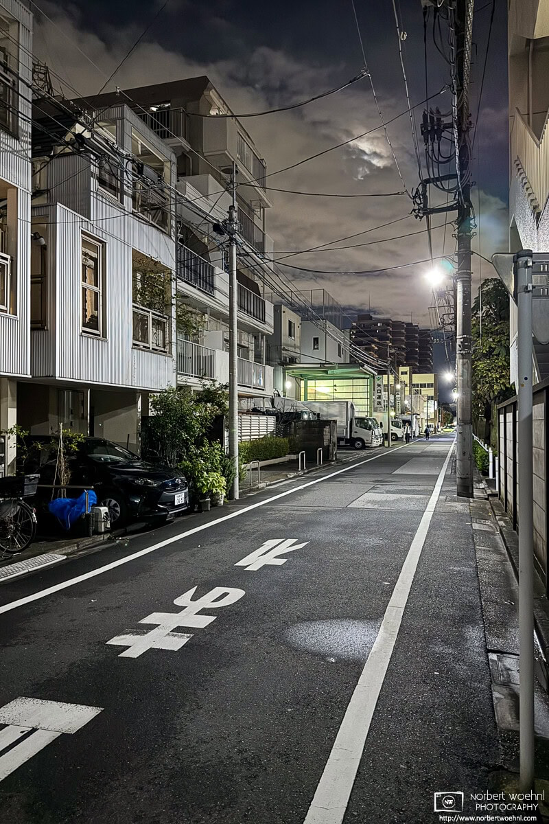 Night photo taken in a quiet residential backstreet of Azusawa district in Itabashi Ward, Tokyo, Japan. © 2025 Norbert Woehnl Photography.
