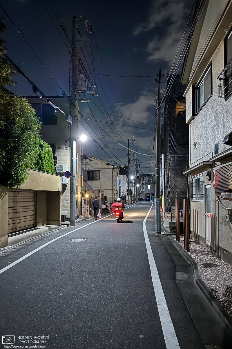 Night scene from a residential backstreet in the Itabashi Ward of Tokyo, Japan. © 2024 Norbert Woehnl Photography.