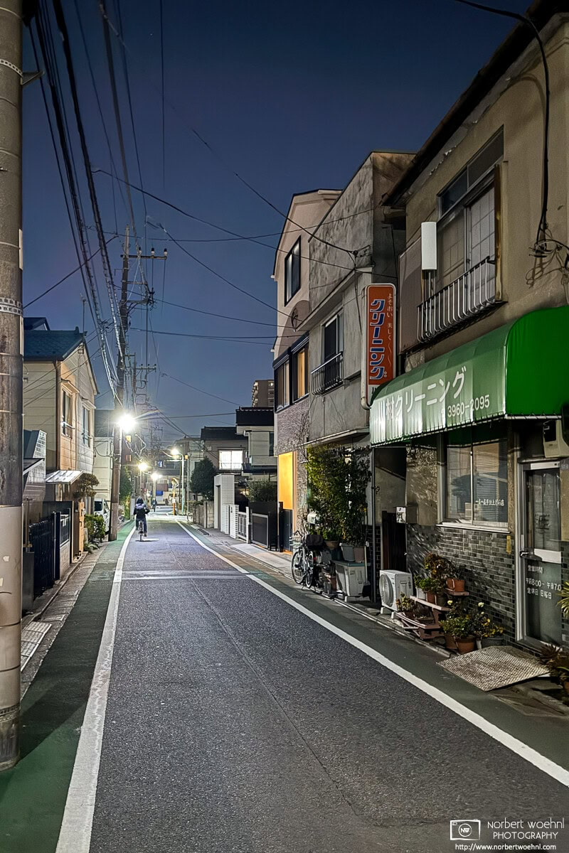 Night photograph taken in the Hasunumacho district of Itabashi Ward in Tokyo, Japan. © 2026 Norbert Woehnl Photography.