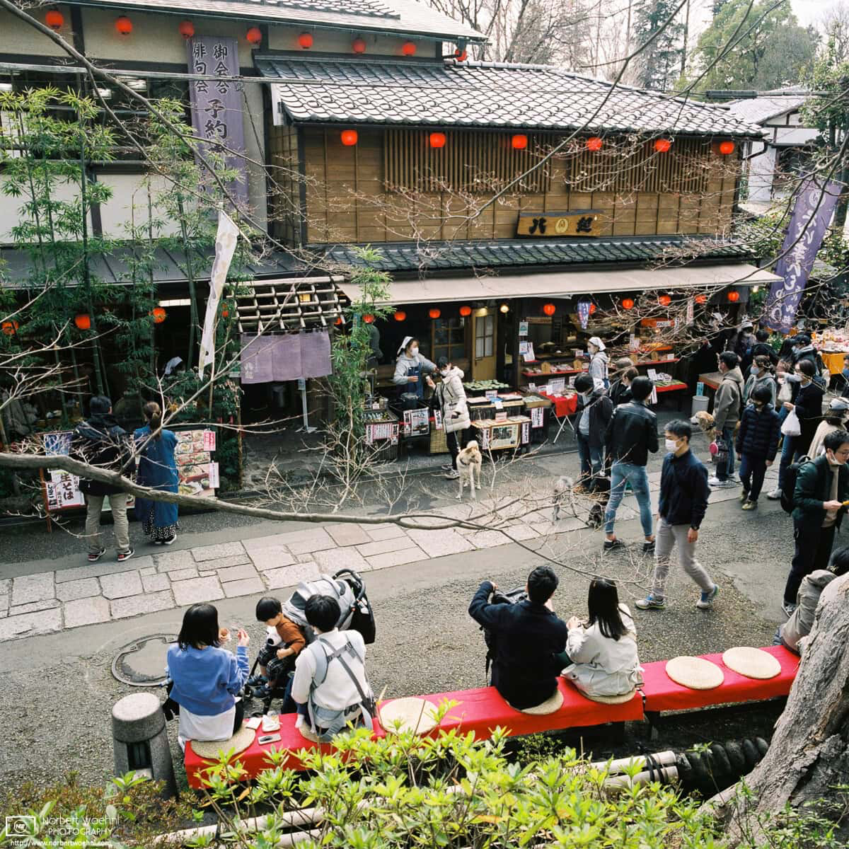 Jindai-ji in Chofu is one of the oldest Buddhist temples in Tokyo. Its approach is lined with traditional Soba restaurants and other food outlets. © 2022 Norbert Woehnl Photography.