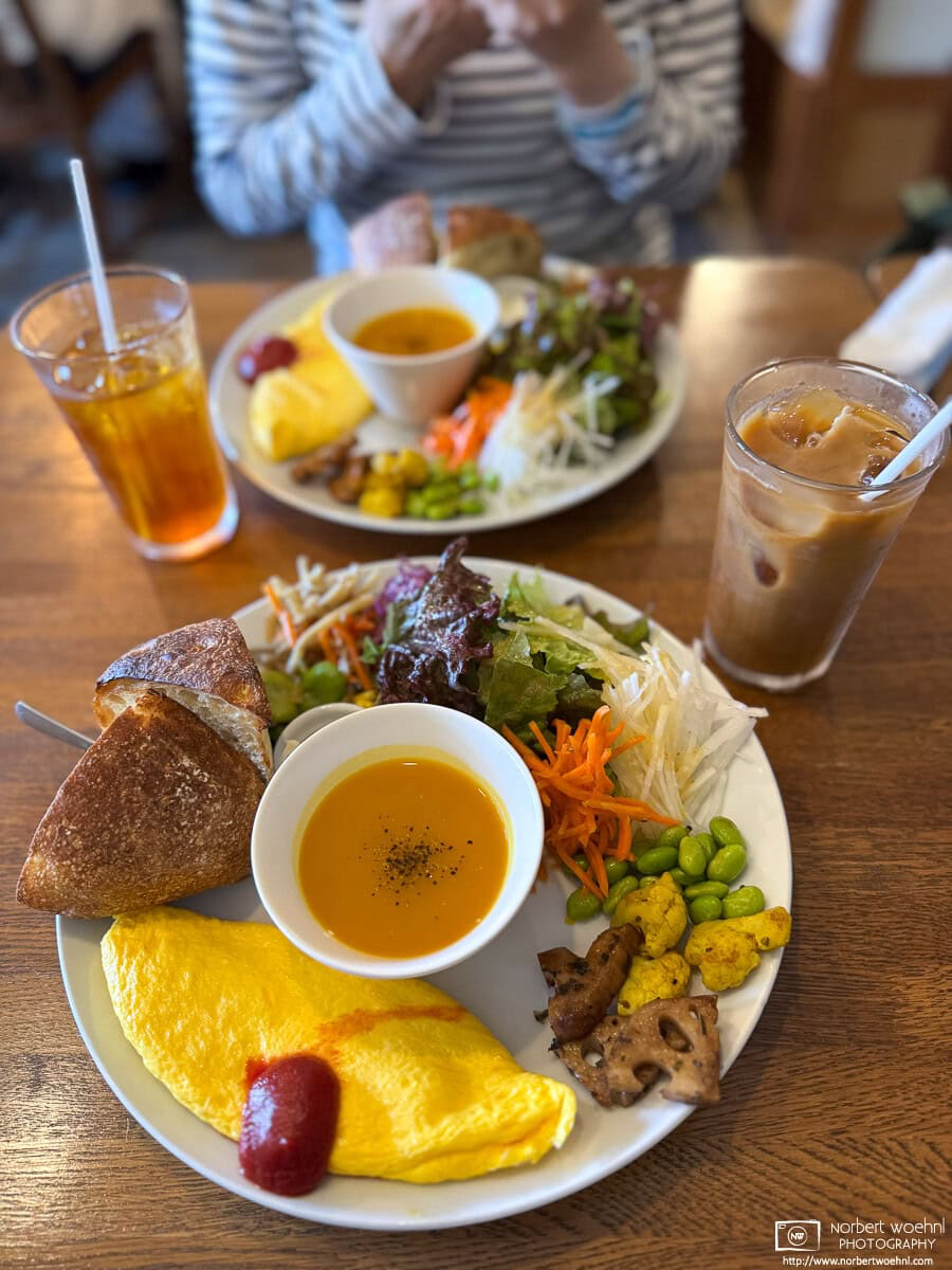 Bread and Salad Plate at Cafe BALTHUS in Hakodate, Japan. © 2025 Norbert Woehnl Photography.